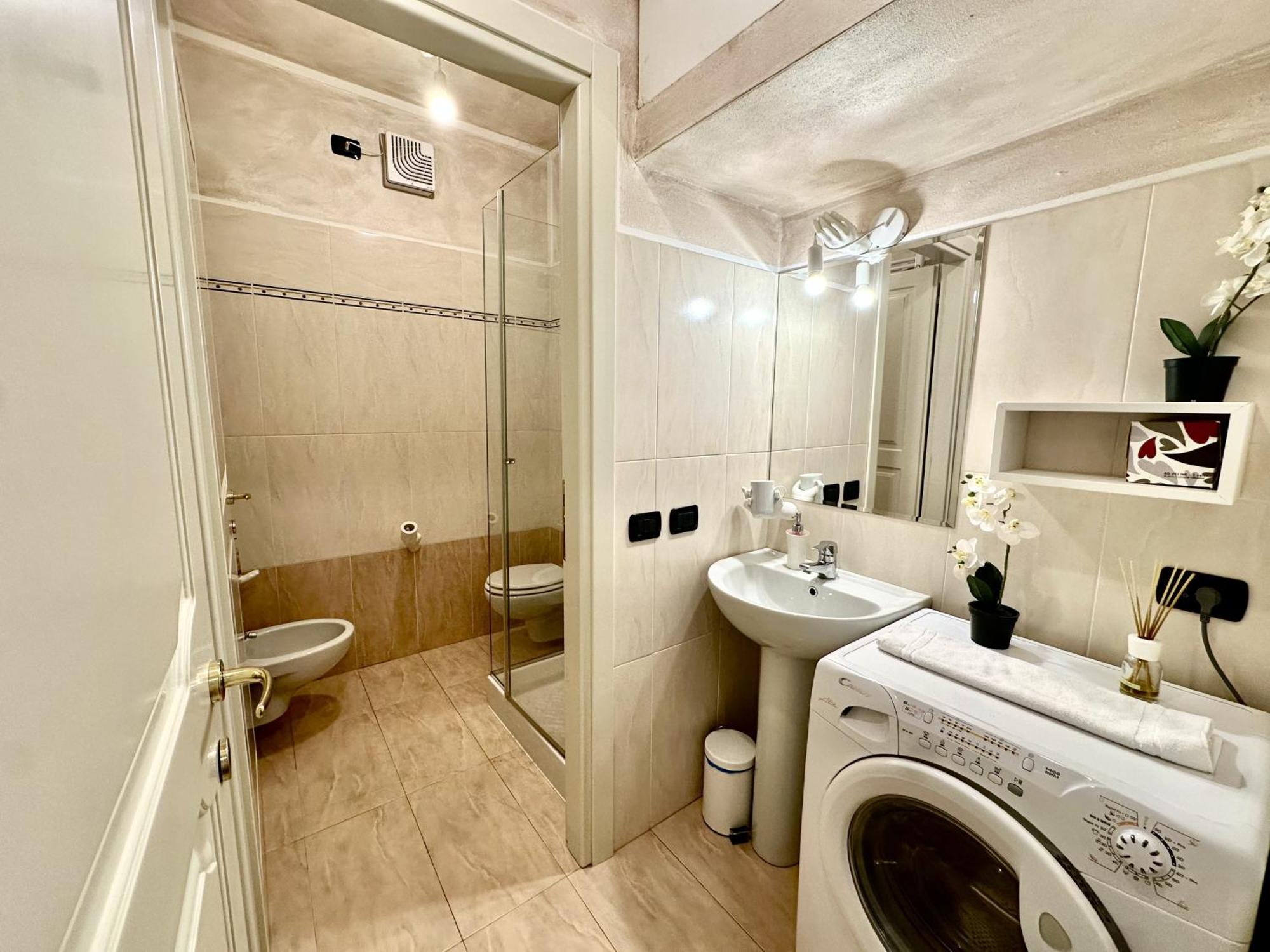 Luxe In The City Apartment Верона Экстерьер фото